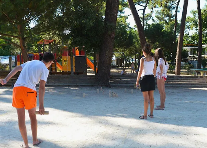 Les Pins D'oléron * Grand-Village-Plage