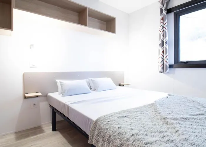 Les Pins D'oléron Camping Grand-Village-Plage