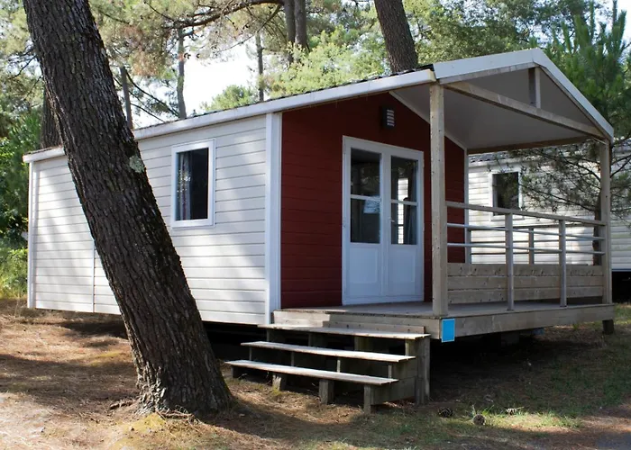 Les Pins D'oléron Camping Grand-Village-Plage